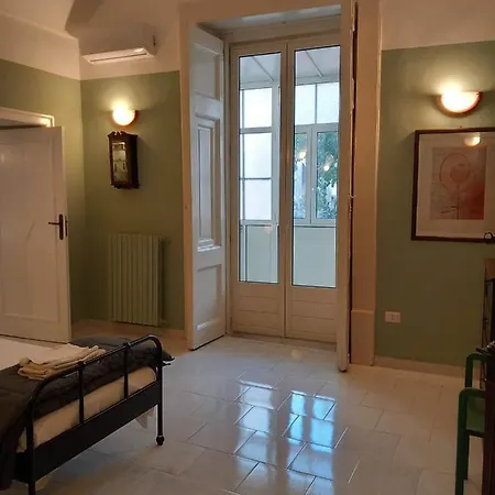 Santa Chiara Spaccanapoli Apartment Naples