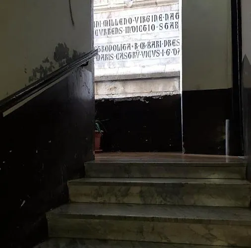 Santa Chiara Spaccanapoli Апартаменты *