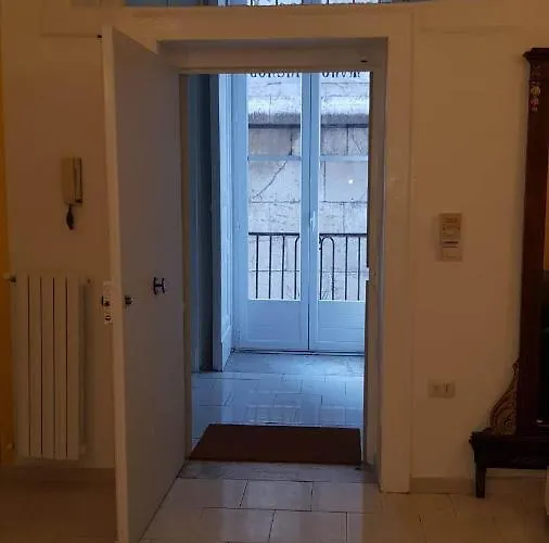 Santa Chiara Spaccanapoli Апартаменты Неаполь