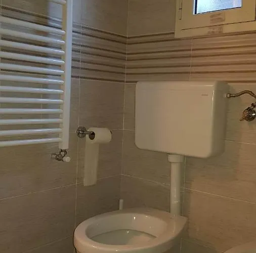 Santa Chiara Spaccanapoli Апартаменты *